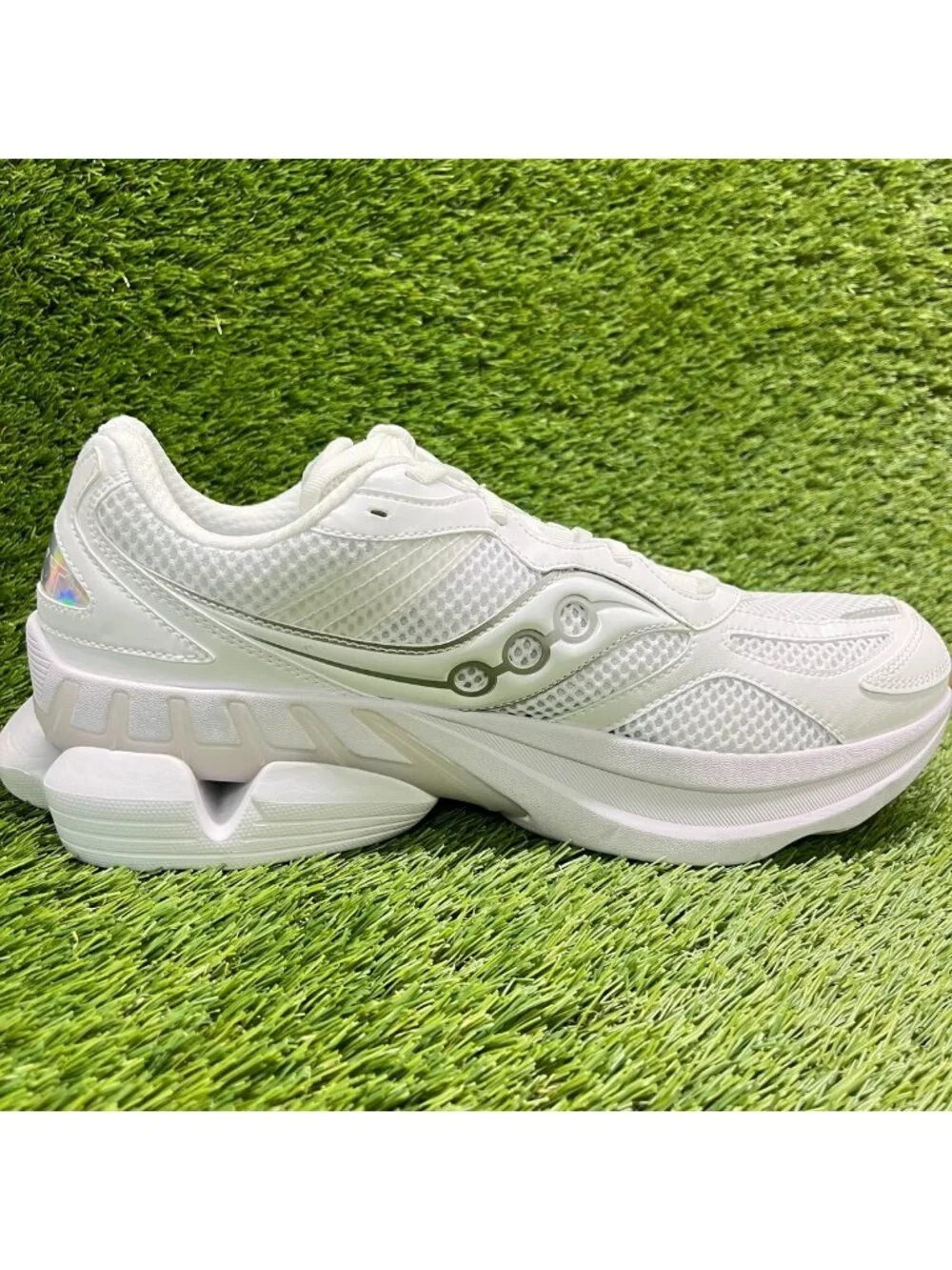 Saucony Grid NXT Mens Size 12 White Athletic Running Walking Shoes Sneakers